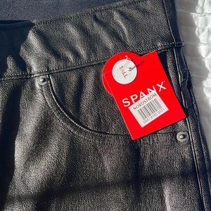 NWT Spanx Leather Like Faux Leather Skinny Ankle Pants Black Size Medium Tall MT